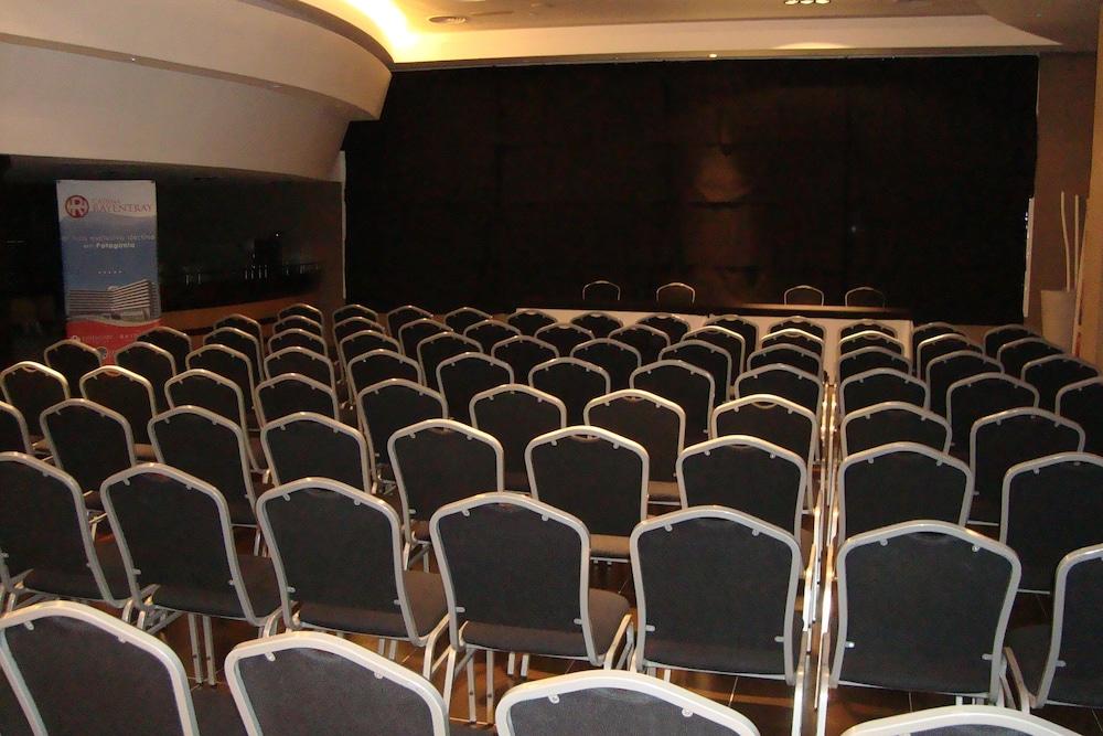 Rayentray Grand Hotel Puerto Madryn Dış mekan fotoğraf
