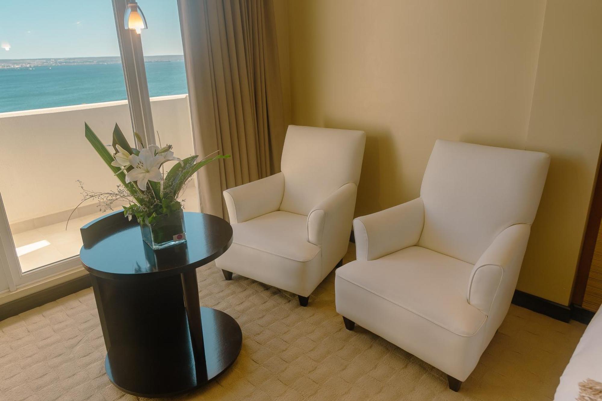 Rayentray Grand Hotel Puerto Madryn Dış mekan fotoğraf