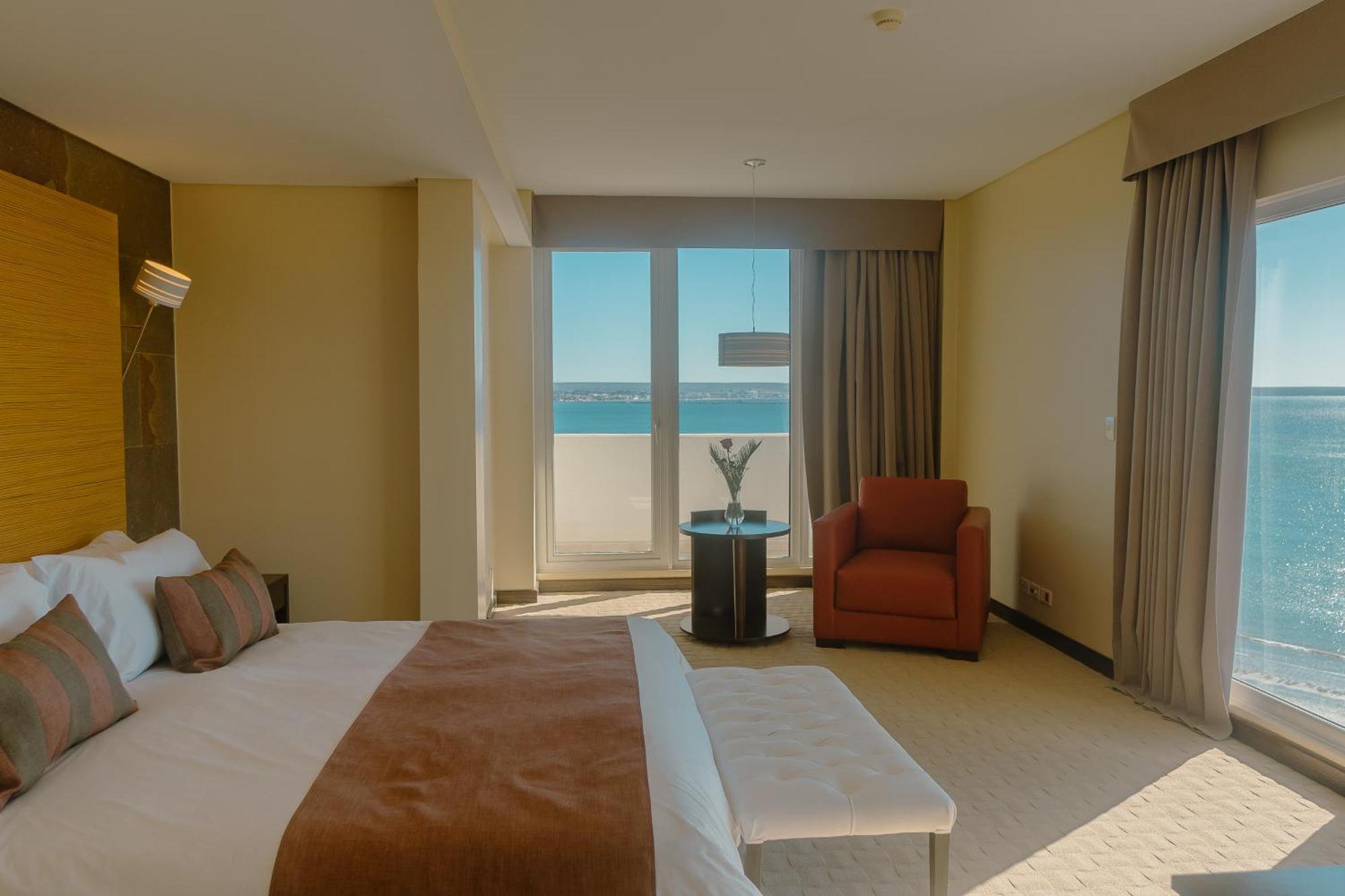 Rayentray Grand Hotel Puerto Madryn Dış mekan fotoğraf